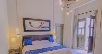 Cozy suite in nice Puebla with WiFi, best location and contemporary restoration