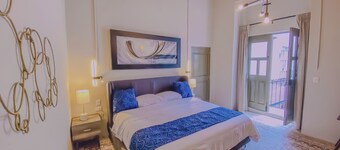 Cozy suite in nice Puebla with WiFi, best location and contemporary restoration