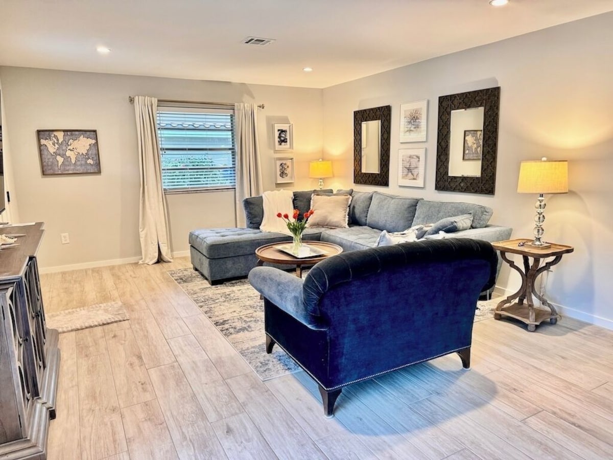 Photo 15 of Naples Beautiful Waterfront 2/2 Condo.