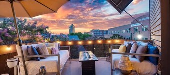 2BR Designer Condo East Downtown Austin