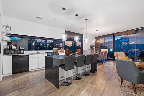 Deluxe Condo, 2 Bedrooms, Kitchen, City View | Living area | Flat-screen TV