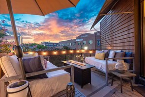 Leilighet – deluxe, 2 soverom, kjøkken, byutsikt | Terrasse/patio