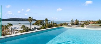 Beautiful new apartment with stunning views in the heart of town