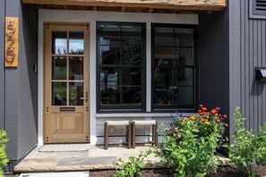 Exterior detail - Academy Place | Marsh Marigold (Crested Butte)