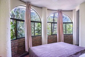 1 bedroom, internet, bed sheets