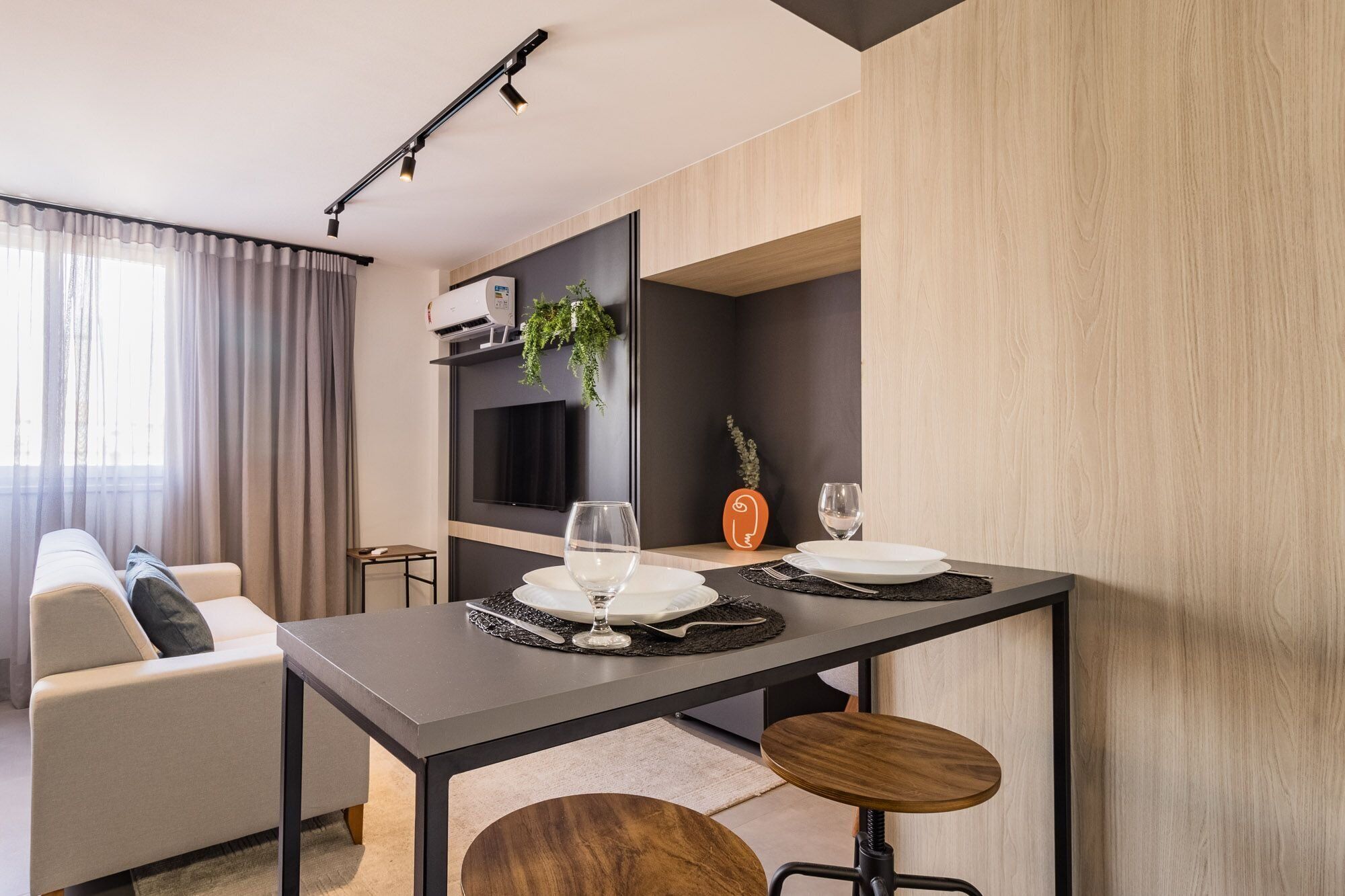 Apartment | Living area | 43-inch TV with digital channels, Netflix, streaming services
