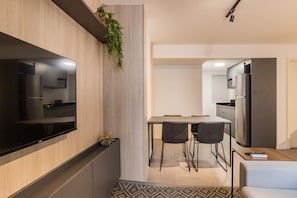 Apartment | Dining