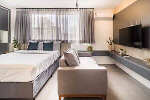 Apartment | Laptop workspace, free WiFi