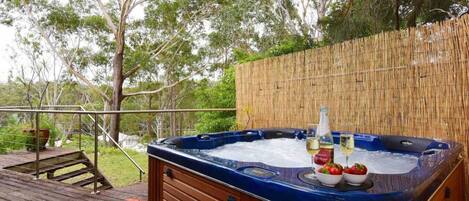 Bain à remous extérieur