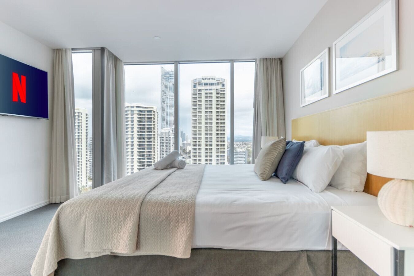 2 soverom, strykejern/-brett, reiseseng for barn og wi-fi