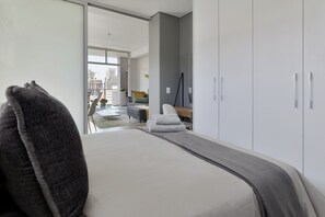 1 bedroom, desk, WiFi, bed sheets