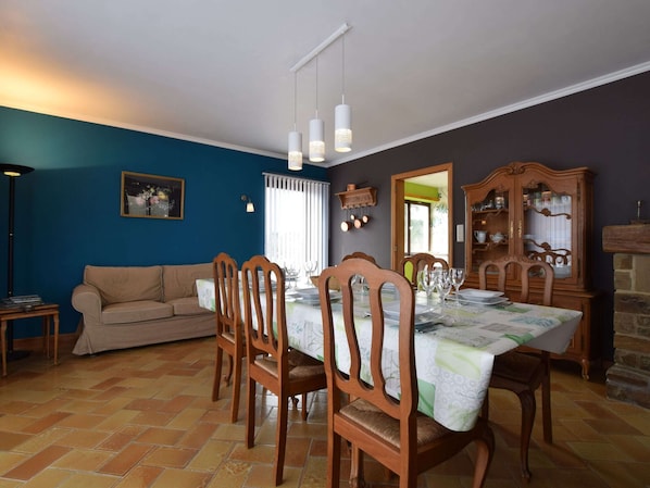 House | Dining