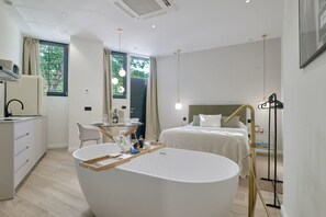 1 Schlafzimmer, Bügeleisen/Bügelbrett, Reisekinderbett, WLAN