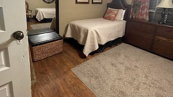 3 quartos, ferros/tábuas de passar roupa, Wi-Fi de cortesia