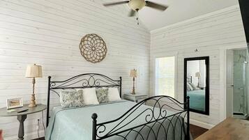 1 chambre, fer et planche Ă repasser, Wi-Fi gratuit, draps fournis