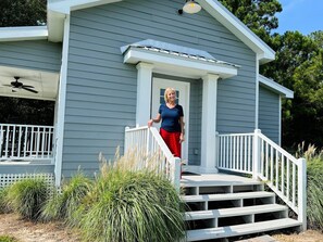 Exterior detail - Modern Cottages Caroline's Cottage (Hartsfield)