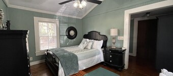 Mökki-Oma kylpyhuone-Standardi-Pine Needle Cottage