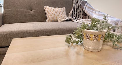 Brand new private suite in willoughby