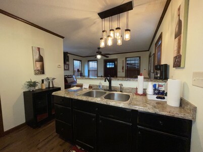 Modern Cottages - Hanks`s Cottage