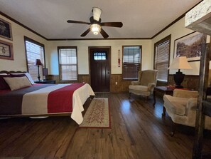 2 chambres, fer et planche à repasser, Wi-Fi gratuit, draps fournis