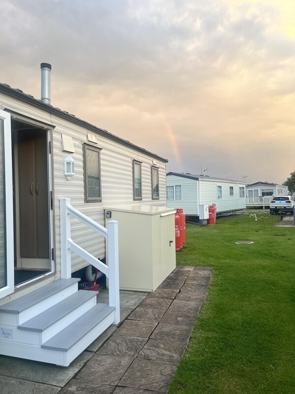 Cabin | Exterior detail - Seaside Escape Lodge at Martello Beach, Jaywick (Clacton-on-Sea)