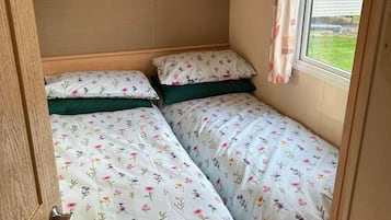 Cabin | 3 bedrooms, iron/ironing board, free WiFi, bed sheets