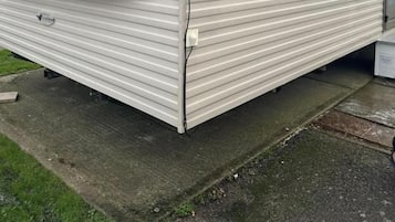 Cabin | Exterior
