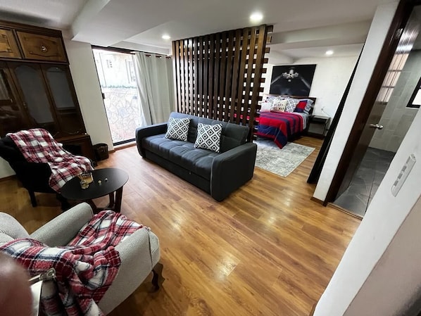 Family Suite, 1 Queen Bed with Sofa bed, Patio | 1 bedroom, blackout drapes, iron/ironing board, free WiFi - Acogedoras Suites en Tlalpujahua (Tlalpujahua)