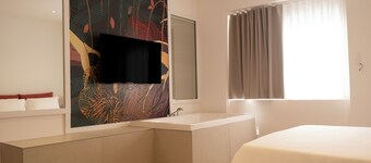 Monumental Luxury Rooms