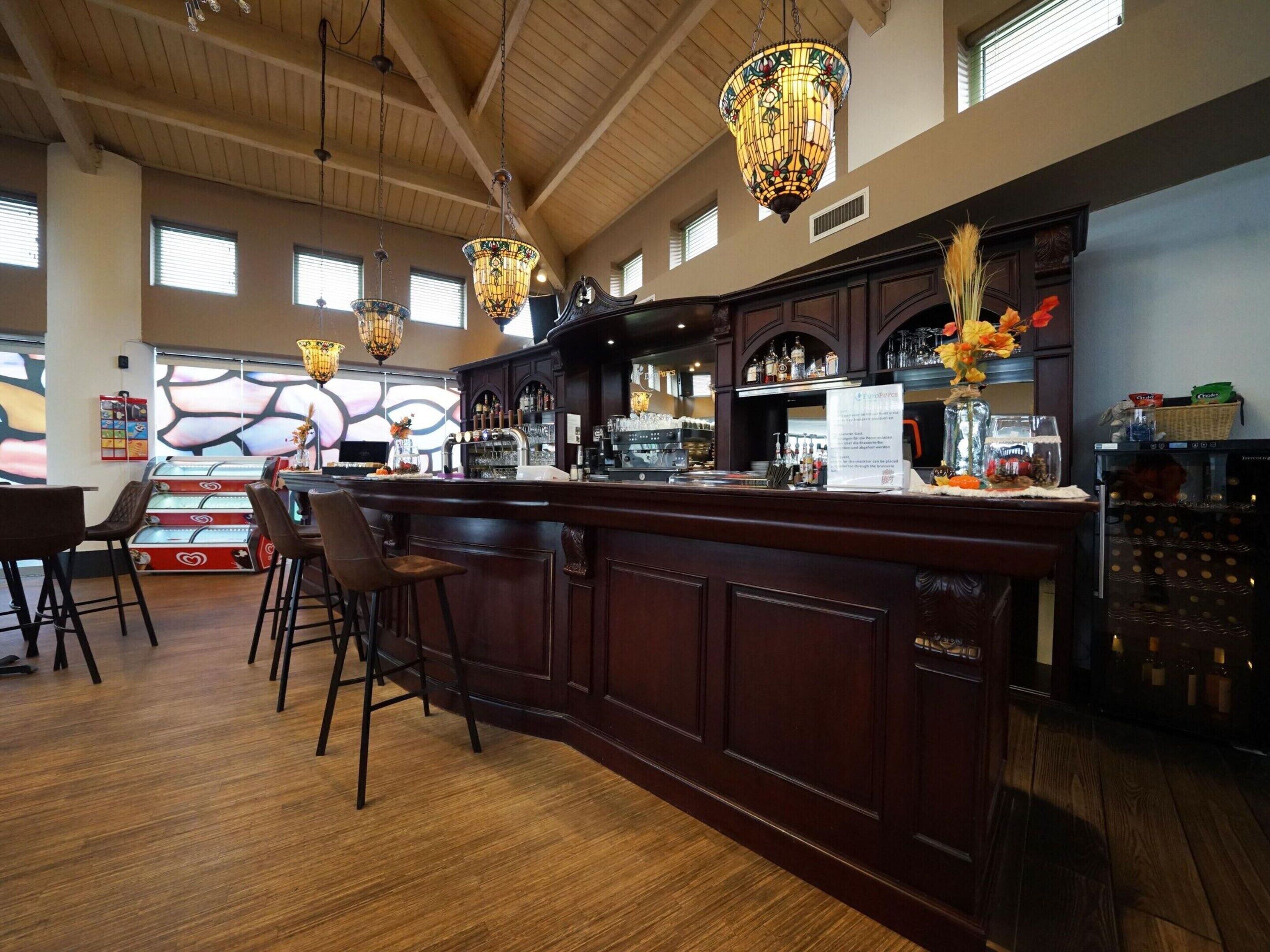 Tent | Dining