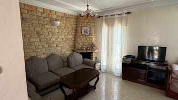 Smart TV y chimenea