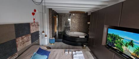 2 Schlafzimmer, Zimmersafe, kostenloses WLAN, Bettwäsche