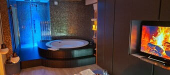 LUXURY ROOM & PRIVATE SPA RIO BOTTENIGA