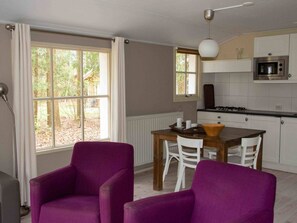 Living room - Cozy Chalet Near a National Park (Ruinen)