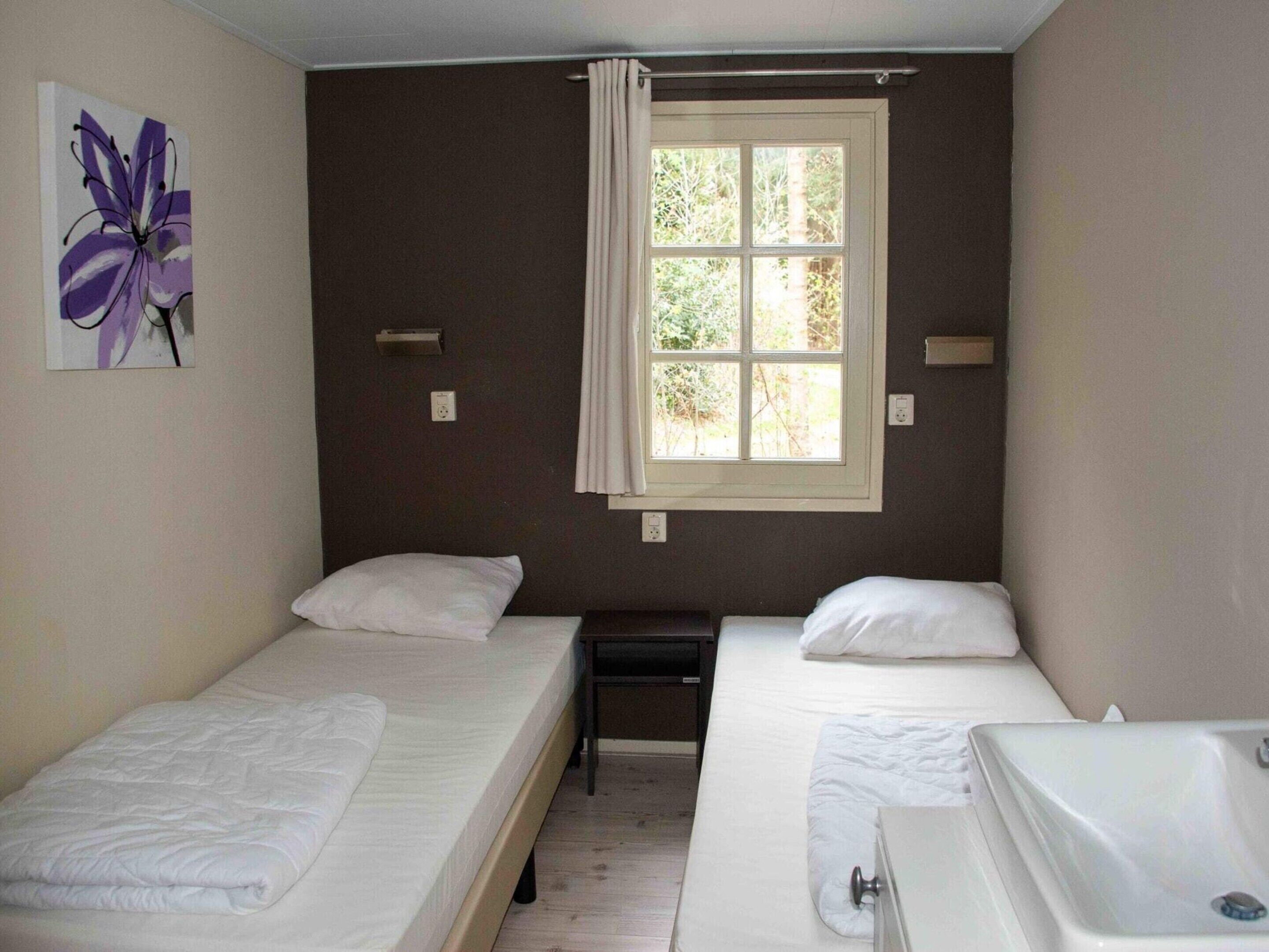 Chalet | 2 kamar tidur dan dilengkapi dengan perabotan berbeda-beda