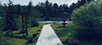 The Woods Suite #310 Free Arcade, Movie Theater, Patio Area, Playground and more