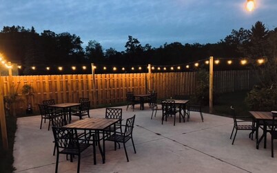 The Woods Suite #310 Free Arcade, Movie Theater, Patio Area, Playground and more