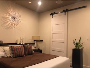 1 chambre, coffres-forts dans les chambres, bureau