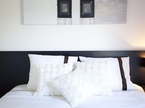 2 bedrooms, individually furnished, bed sheets - Modern Holiday Home in Velsen-zuid (Velsen-Zuid)