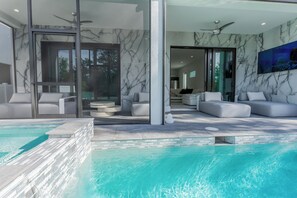Pool - 5bdr/5.5ba Modern Oasis with outdoor Gym, Cold Plunge, Heated Pool & Jacuzzi (Naples)