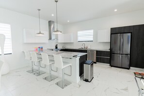 Fridge, microwave, oven, stovetop - 5bdr/5.5ba Modern Oasis with outdoor Gym, Cold Plunge, Heated Pool & Jacuzzi (Naples)