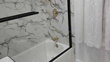 Towels, soap, shampoo, toilet paper