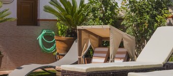 Cubo's Noches de Luna Casabermeja House / city center / community pool / free Wi-Fi