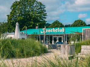 Exterior - Chalet Near Veluwemeer With Garden Terrace (Biddinghuizen)