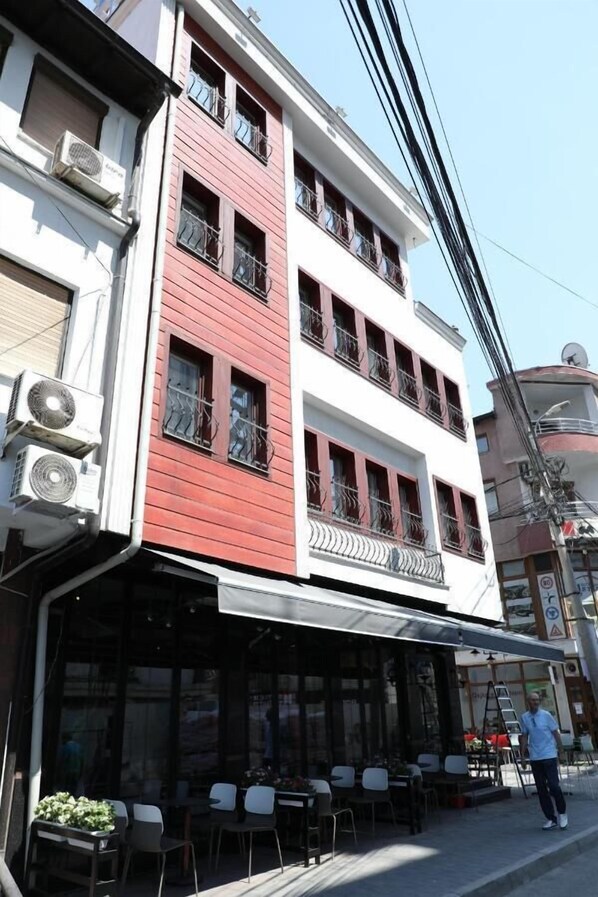 Front of property - Bruti Hotel (Prizren)
