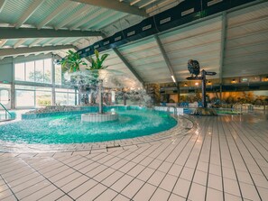 Chalet | Pool | Outdoor pool - Family Getaway by Efteling (Kaatsheuvel)