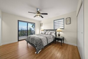 5 bedrooms, iron/ironing board, WiFi, bed sheets