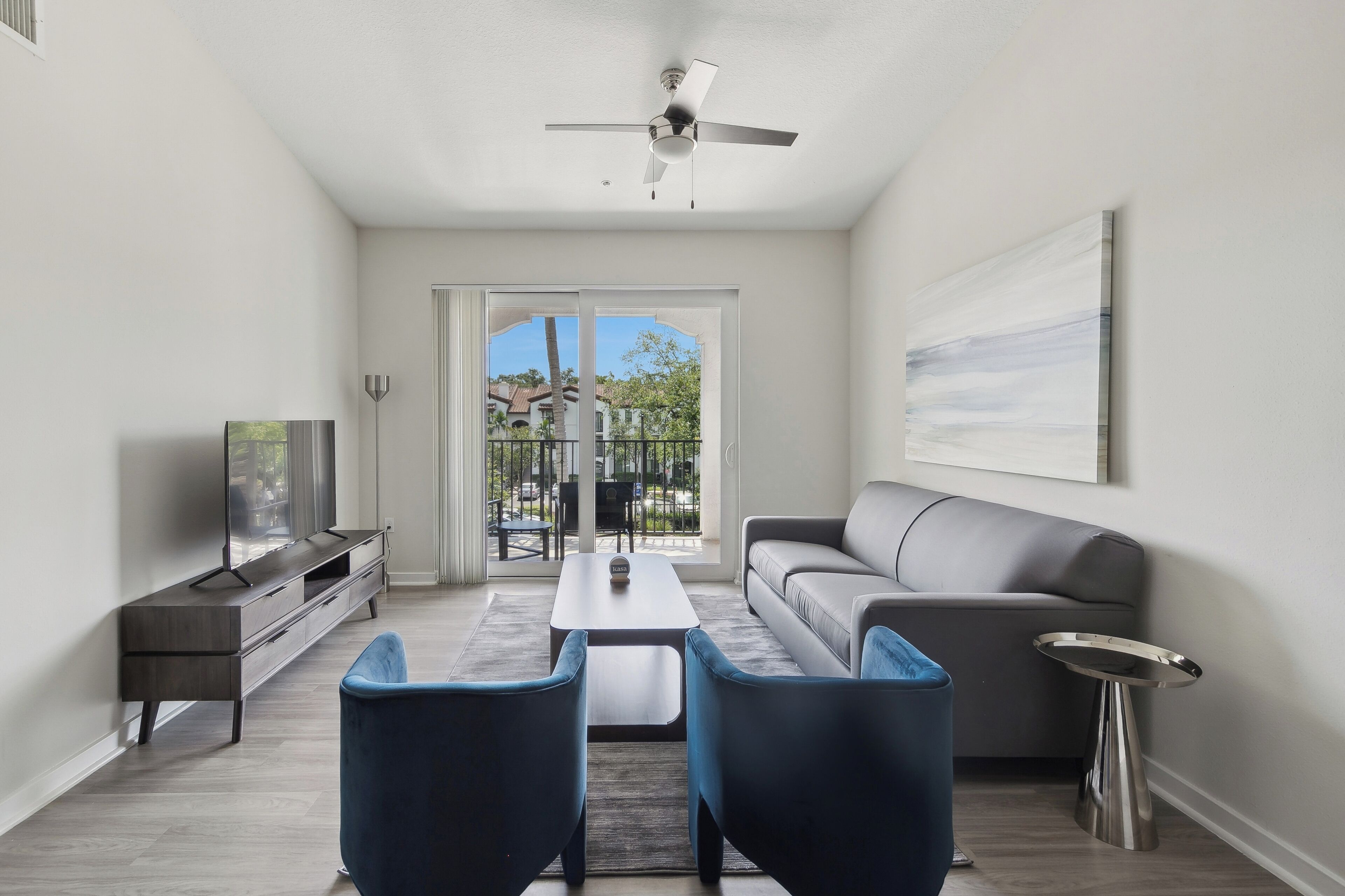 Appartamento Grand (Self Check-in with Virtual Front Desk) | Area soggiorno | Smart TV