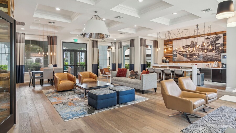 Kasa Hollywood Ft. Lauderdale