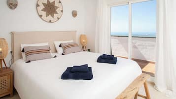 2 chambres, fer et planche Ă repasser, Wi-Fi gratuit, draps fournis